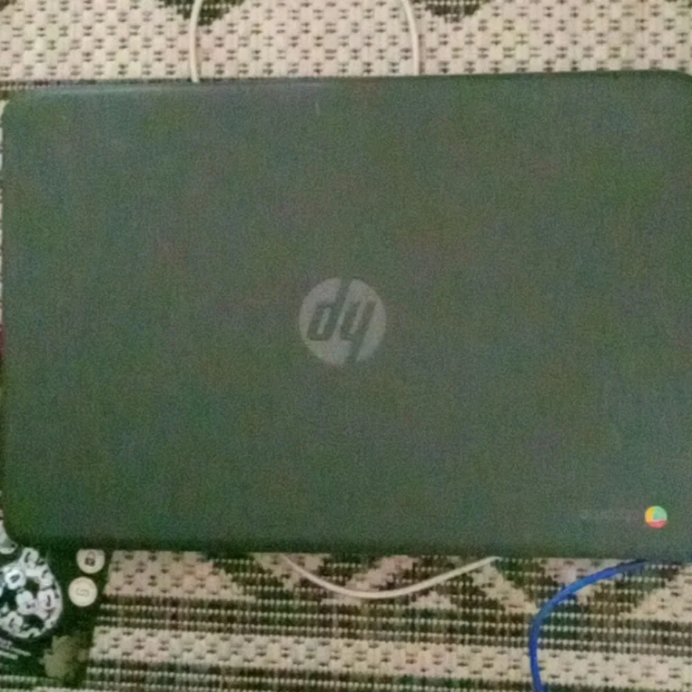 HP Intel Inside Energystar Touchscreen Chromebook - Picture 5 of 9